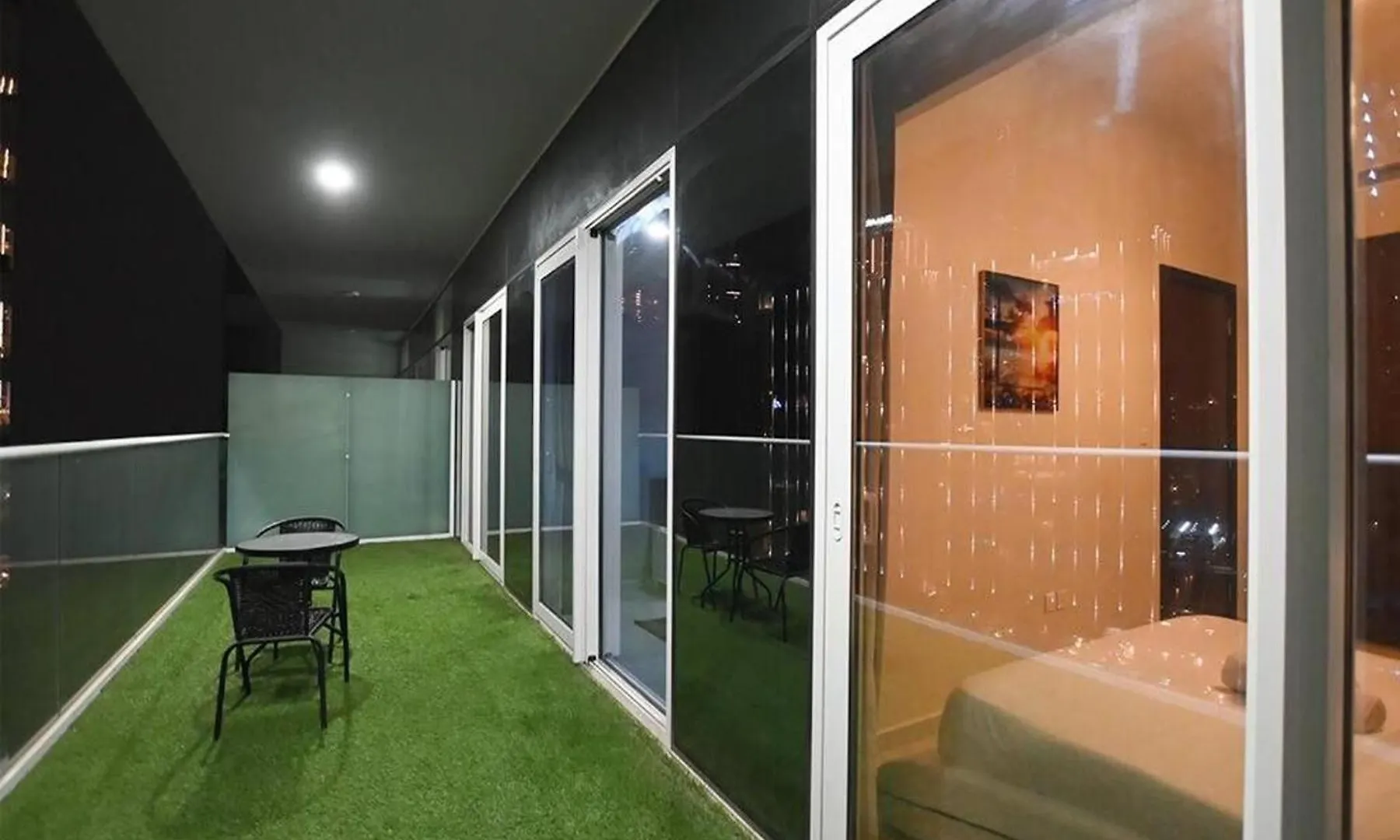 Brown Stone - Canal View Reva Dubaj 0*,