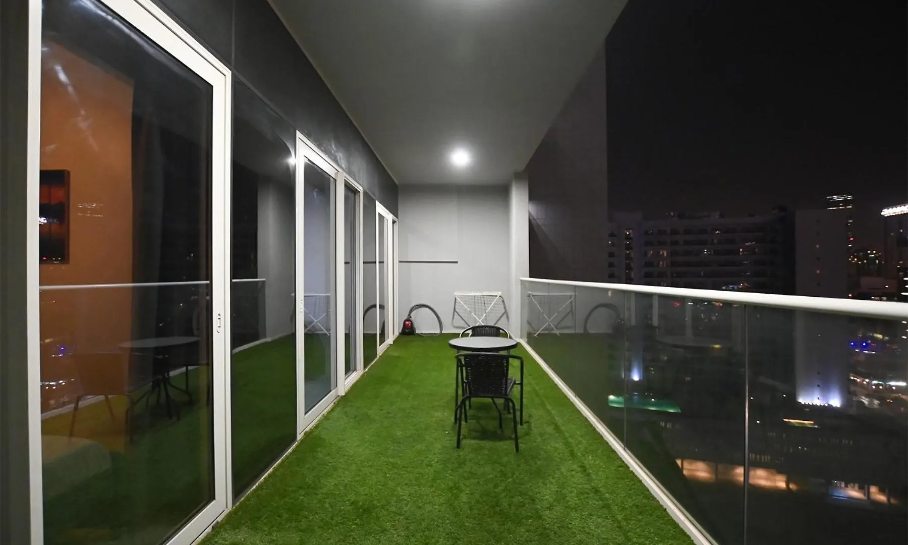 Brown Stone - Canal View Reva Dubai United Arab Emirates