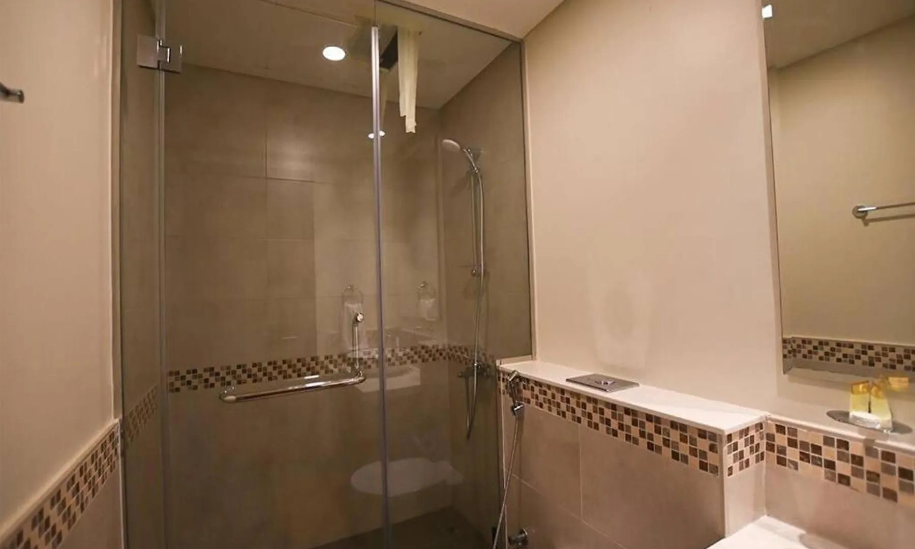 Brown Stone - Canal View Reva Dubai